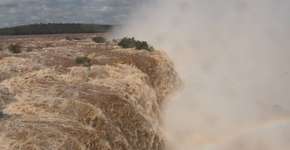 Vazão das Cataratas do Iguaçu bate novo recorde; veja vídeo