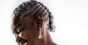 Tia Cida dos Terreiros faz show todas as terças de novembro na Olido