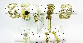 Aprenda a fazer um porta bijuteria com tubos de papelão