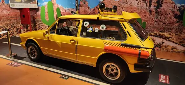 Réplica da Brasília Amarela