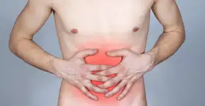 Estudo diz que câncer no intestino está ligado a hábito brasileiro comum