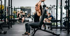 Fazer pilates é muito bom, mas os especialistas concordam: o melhor exercício para se livrar da flacidez nos braços