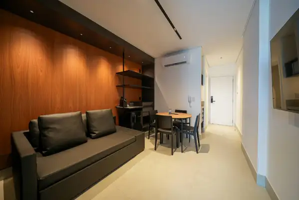 As unidades incluem espaços de estar integrados ao quarto