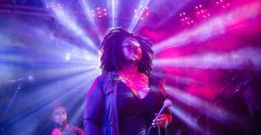 Norte-americana Cerissa McQueen traz sua mistura singular de estilos para o teatro do Sesc Santo André em show único