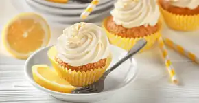 Cupcake low carb de limão: aprenda essa sobremesa refrescante