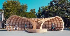 Arquitetos criam biblioteca de rua na Bulgária para incentivar leitura