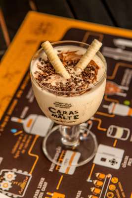 Creme de cerveja Belgian Dark com chocolate