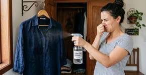 Descobrimos um truque genial para tirar o cheiro de mofo das roupas guardadas