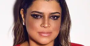 Preta Gil posa nua no Instagram e brilha com suas curvas