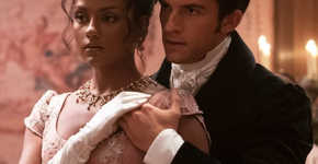 Atrizes da Netflix exigem fim de peça de vestuário nas séries de época