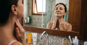 Como suavizar rugas no pescoço e restaurar a firmeza da pele naturalmente em casa