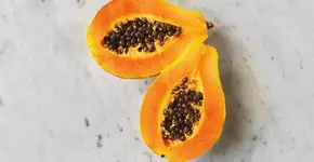 A fruta brasileira que regula o intestino e protege o sistema digestivo