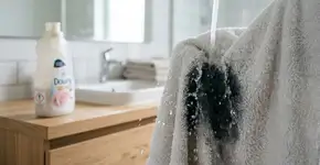 Demorei muito para entender por que o amaciante não deve ser usado nas toalhas de banho