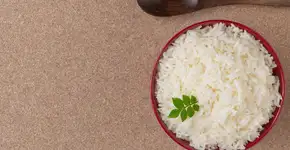 Estudo de Harvard garante que esta é a maneira mais saudável de cozinhar arroz