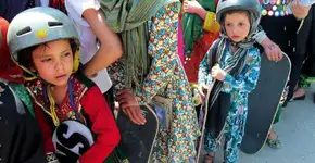 Trabalho voluntário: Faça vídeos e ensine skate no Afeganistão sem gastar