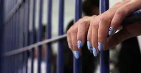 ‘Presos Que Menstruam’: confira o primeiro capítulo do livro e concorra a um exemplar