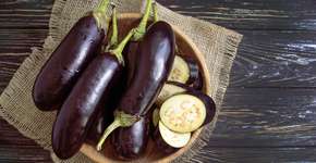Berinjela tem poucas calorias, ajuda a aumentar a insulina e a reduzir o colesterol; veja benefícios