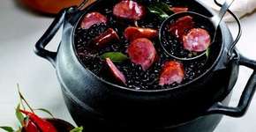 Oficina gratuita ensina a fazer feijoada