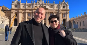 Leandro Karnal completa 60 anos e ganha homenagem do marido