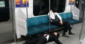 Na China, 1600 pessoas morrem diariamente por trabalhar demais