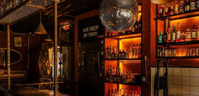 Vitrine Aberta: Discos, Pizzas e Drinks