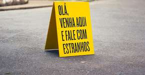Fale com Estranhos: projeto entrevista anônimos nas ruas