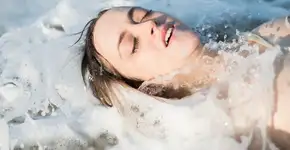 Laura Lavieri lança disco e canta sobre amor, empatia e liberdade