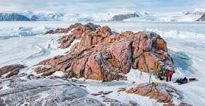 As rochas rosas da Antártica revelam uma estrutura secreta gigantesca escondida sob o gelo por 175 milhões de anos