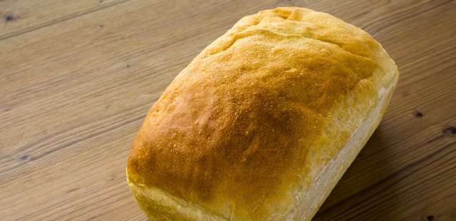 Aprenda a fazer uma bisnaguinha caseira perfeita no café da manhã