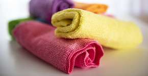 Aprenda a cuidar das toalhas de microfibra para durarem muito mais
