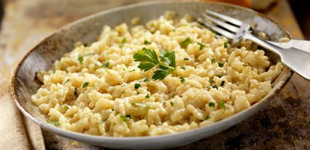 O Risoto de alho-poró mais rápido e prático de todos