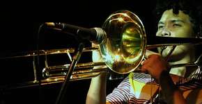 Música e sabor tailandês no Estação Catraca Livre