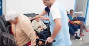 Estudantes se unem para ajudar idosos atendidos por ONG de SP