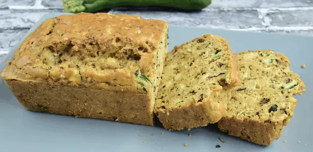 Esse pão de abobrinha vai entrar para o topo da sua lista de pães preferidos