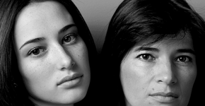 Ensaio registra modelos com suas  mães