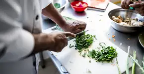 Instituto Capim Santo abre vagas em curso gratuito de gastronomia social