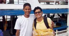 Jovem que vendia banana frita passa em medicina: superação