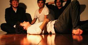 Quarto Negro se apresenta na Livraria Cultura