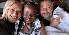Gio Ewbank e Gagliasso falam sobre adoção do 2º filho