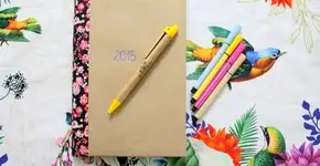 Aprenda a encapar caderno e personalizar o seu
