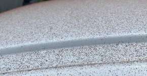 Falha em fábrica provoca ‘neve de chocolate’ em cidade na Suíça