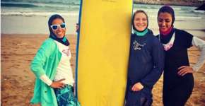 Jovens praticam surf no Irã para lutar contra o machismo
