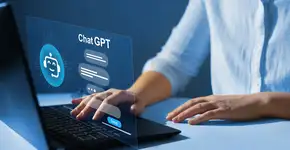 Saiba como o ChatGPT pode te ajudar a estudar fora