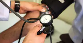 Como medir a sua pressão pelo celular?