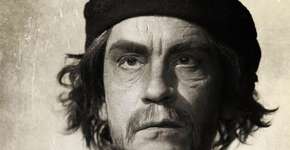 Ator John Malkovich encarna pessoas famosas para exposição