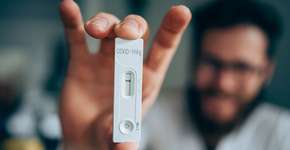 Farmácias começam a vender online autotestes de covid; veja valores