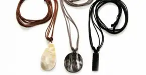 Biojóias e artesanatos promovem renda e cultura local