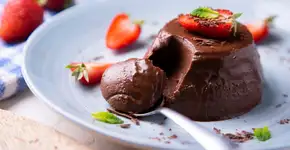 Flan de chocolate cremoso: receita fácil e irresistível