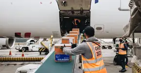 Latam beneficia 1,4 mi de brasileiros com Avião Solidário em 2022