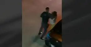 Pedagoga negra leva soco de PM durante abordagem em Macapá